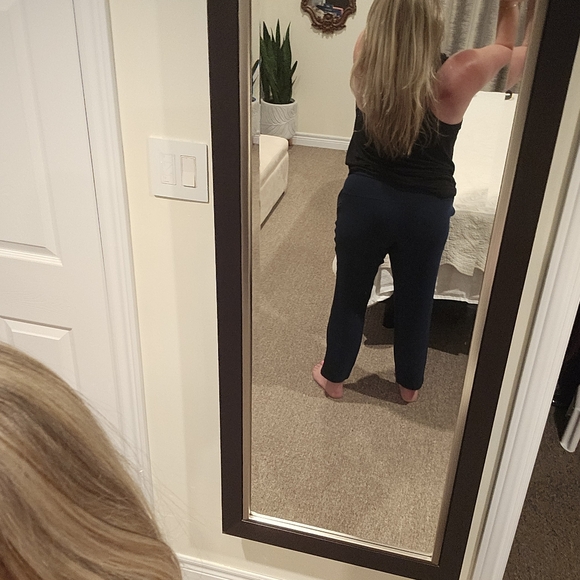 Sz 10 Lululemon tuxedo pant blue with black stripe on the sides. - Picture 7 of 13